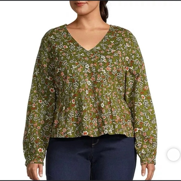 NWOT Ana Surplis Blouse - Picture 1 of 4